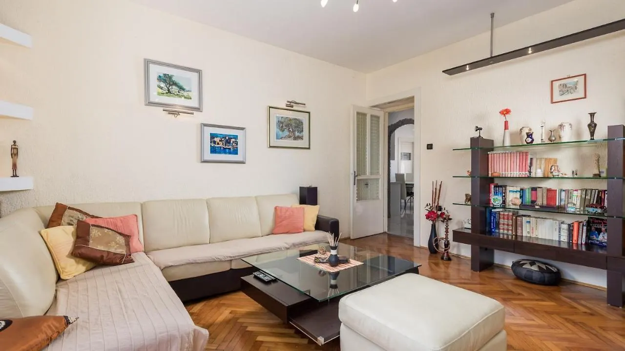 Beautiful Apartment Downtown Rijeka