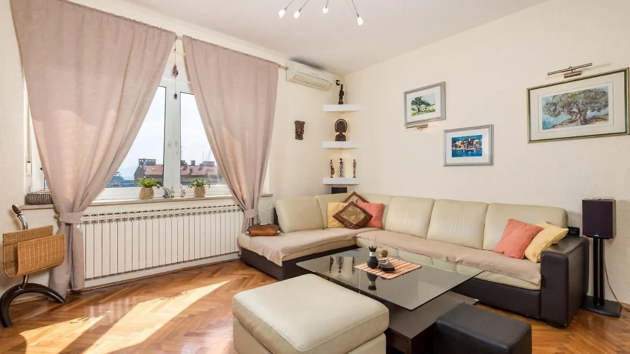 Beautiful Apartment Downtown Rijeka Croatia